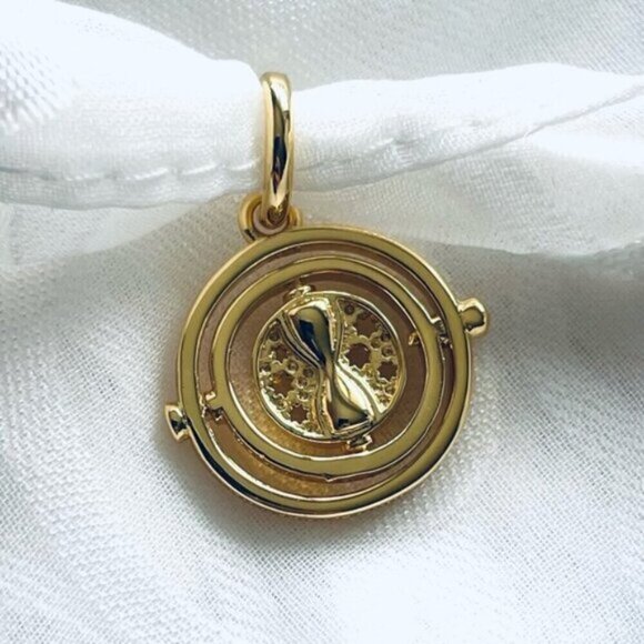 ✨ NWOT Spinning Time Turner Charm & Golden Snitch Wings Charm – Harry Potter ✨ - Picture 4 of 14